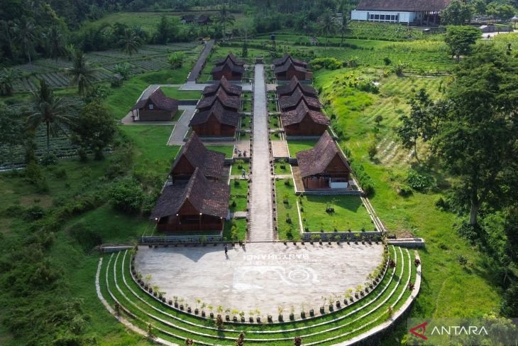 Desa Tamansuruh Banyuwangi: Wisata Alam, Agro & Budaya